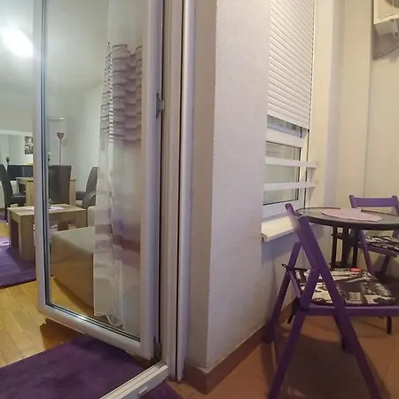 Twin Belville Apartment