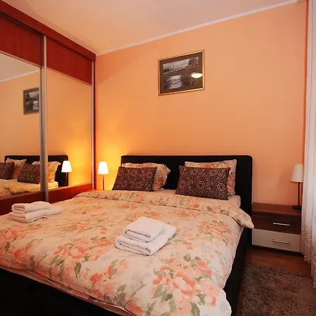 Twin Belville Apartment
